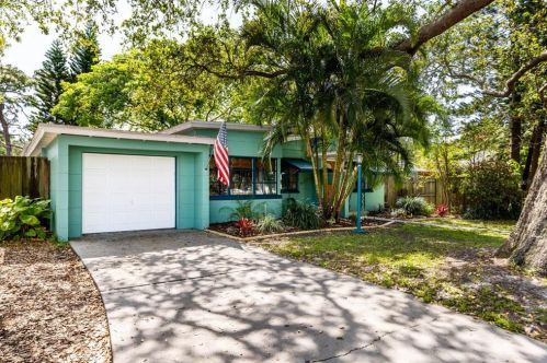 2520 58th St, Saint Petersburg, FL 33707-5255