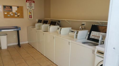 308 Miracle Strip Pkwy, Fort Walton Beach FL  32548-5217 exterior