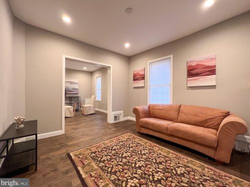 5648 Blaine St, Washington, DC 20019-6774