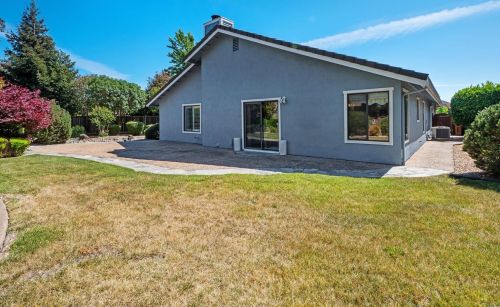 1423 Fry Ct, Benicia CA  94510-2576 exterior