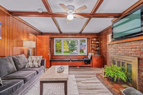 48 Patton Dr, East Brunswick NJ  08816-1130 exterior