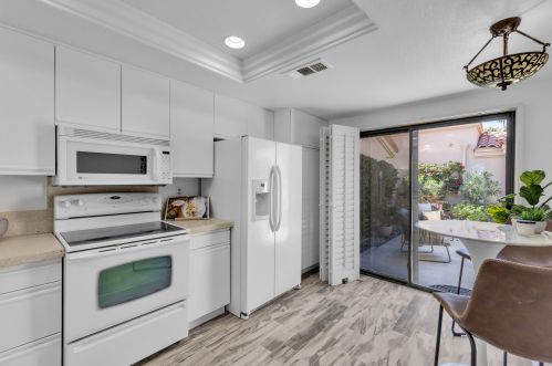 54720 Shoal Crk, La Quinta CA  92253-4782 exterior