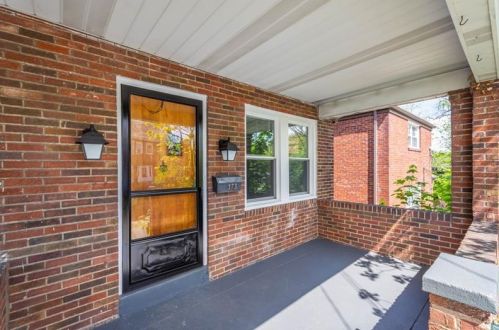 373 Questend Ave, Pittsburgh PA  15228-2461 exterior