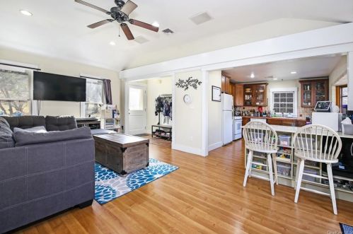 221 Oscawana Lake Rd, Tompkins Corners NY  10579-2600 exterior