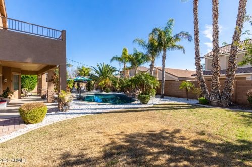 3867 Stallion Dr, Gilbert AZ  85297-9586 exterior
