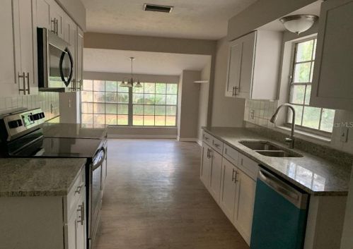 8821 Van Fleet Rd, Riverview, FL 33578-5043