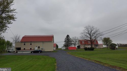 52 Pear Rd, Centre, PA 19541-8407