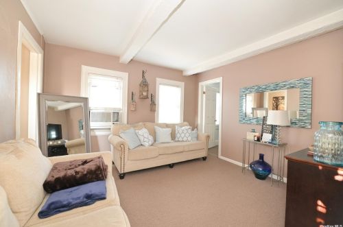 2540 Wilson Ave, North Bellmore, NY 11710-3470