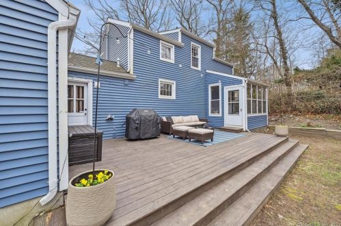 141 Cedarhurst Ln, Milford CT  06461-2721 exterior