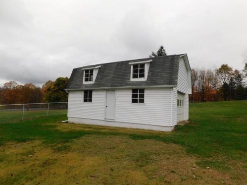 360 Everson Vly Rd, South Connellsville PA  15425-6016 exterior