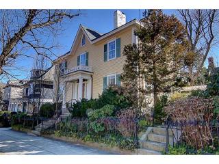 147 Bowen St, Providence, RI 02906-1509