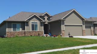 19914 Oak St, Gretna, NE 68028-6983