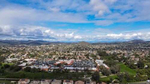 35595 Desert Rose Way, Lake Elsinore CA  92532-2905 exterior