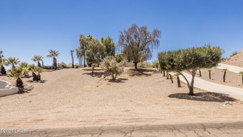 4001 Silver Clipper Ln, Lake Havasu City, AZ 86406-9272