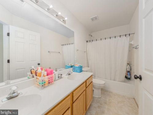 172 Limestone Way, Fredericksburg VA  22406-7466 exterior