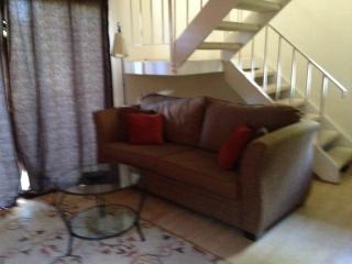 1966 Silverwood Ave, Mountain View CA  94043-4405 exterior