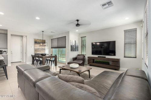 25421 20th Ave, Phoenix, AZ 85085-2060
