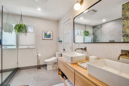 45 Wadsworth Ter, Cranford NJ  07016-2570 exterior