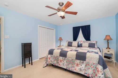 7 Brandywine Dr, Shrewsbury PA  17361-1803 exterior