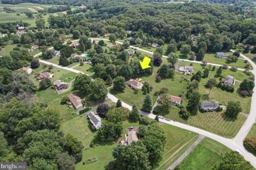 206 Wiltshire Dr, Kennett Sq, PA 19348-1338