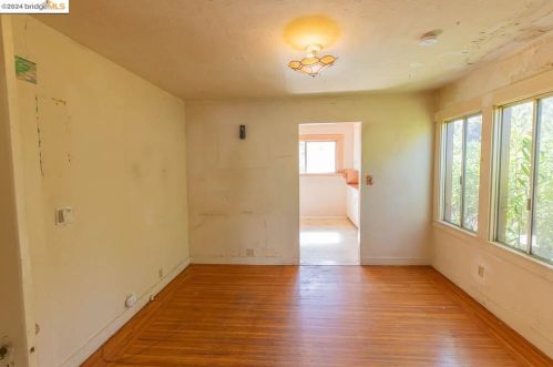 1735 Liberty St, Richmond CA  94530-1912 exterior