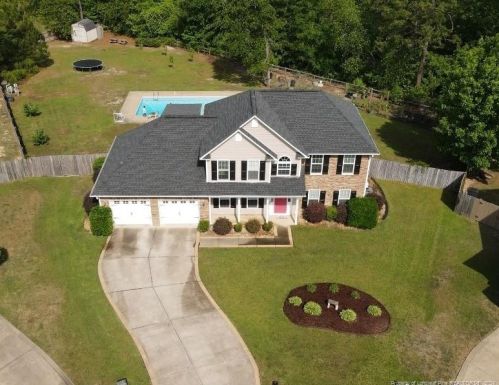 2933 Aristocrat Ln, Fayetteville, NC 28306-9527