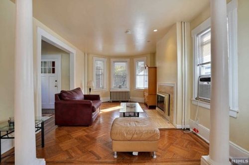 691 Boulevard, Union City, NJ 07086-6810