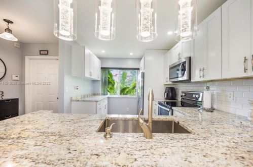 744 208th Dr, Hollywood FL  33029-2148 exterior