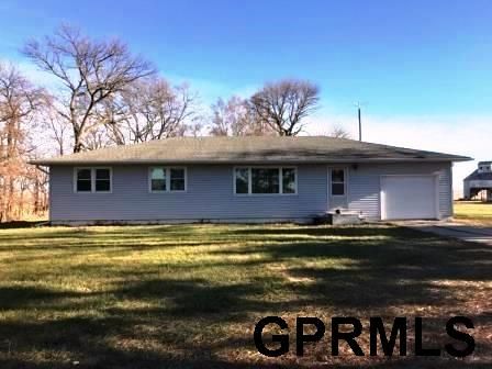 989 County Road 17, Oakland, NE 68045-6013