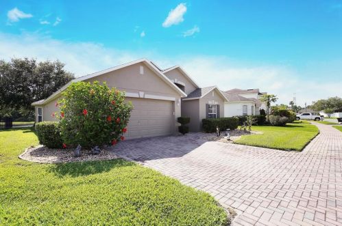 9821 Portofino Dr, Orlando, FL 32832-5623