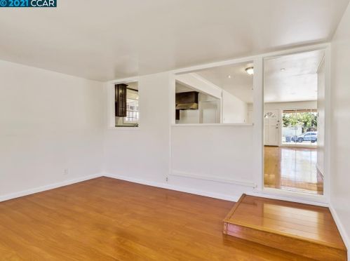 997 Hacienda Ave, San Lorenzo CA  94580-2856 exterior