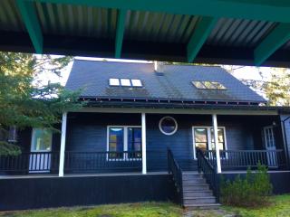 3203 K Pl, Seaview, WA 98644-2082