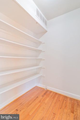 2943 Wetherburn Ct, Woodbridge VA  22191-4631 exterior