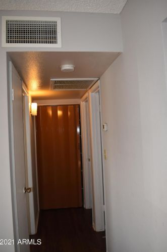 12637 38 Ave, Phoenix AZ 85053-4504 exterior