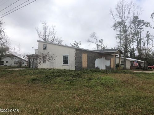 901 3rd St, Lynn Haven, FL 32444-1223