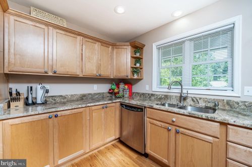 117 Riverside Dr, Bybee VA  22963-2020 exterior