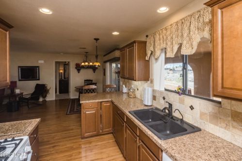 585 Knobhill Dr, Lake Havasu City AZ  86403-4937 exterior