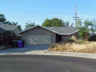 1300 Lark Cir, Hanford, CA 93230-7604
