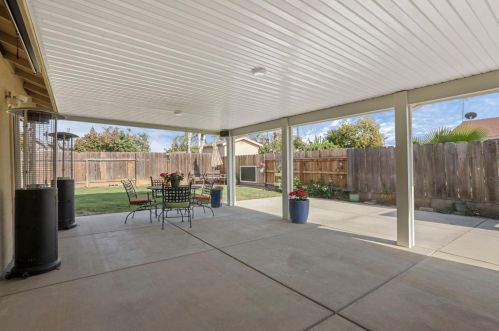 6148 San Juan Ct, Riverbank CA  95367-2742 exterior