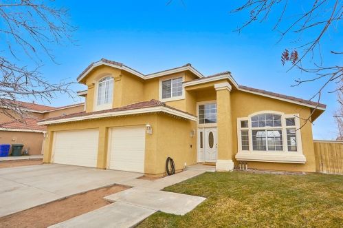 12974 Bucknell Ct, Victorville, CA 92392-7200