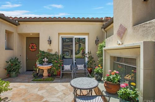 2984 Stearns St, Brea, CA 92821-4756