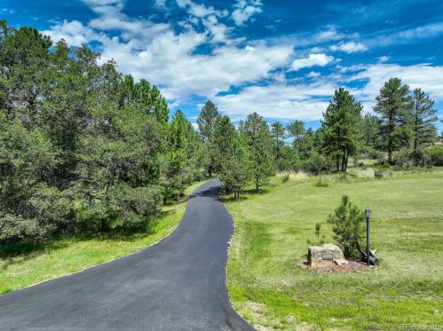 8369 Burning Tree Trl, Franktown, CO 80116-9538