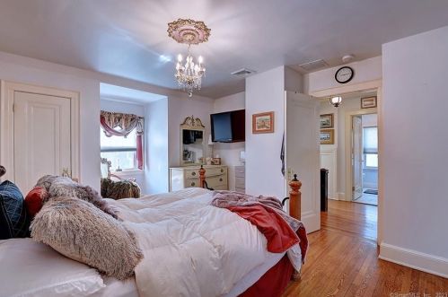 44 Newton Ter, Waterbury CT  06708-1919 exterior