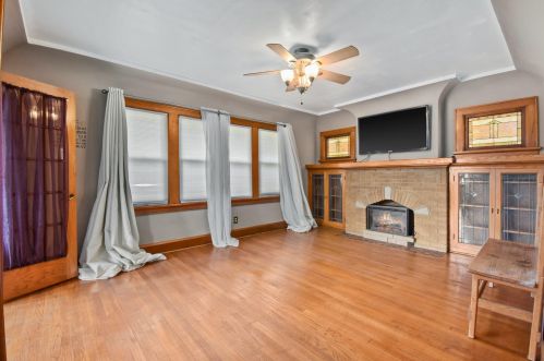 976 58, Milwaukee WI 53214-3367 exterior