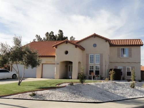 12766 Mesa Verde Dr, Victorville, CA 92392-6734