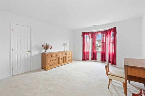 204 Roosevelt Dr, Poughquag NY  12570-5244 exterior