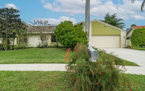 136 Elysium Dr, West Palm Beach, FL 33411-1149