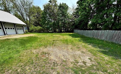 15 Chellis St, Unity NH  03743-2012 exterior