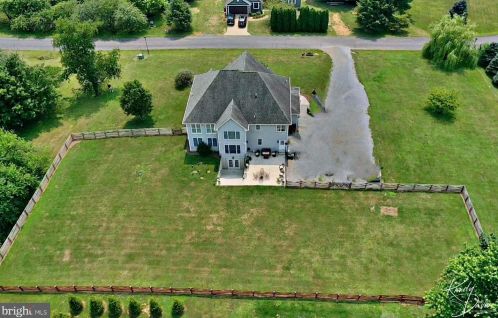 320 Stephen Ct, Charles Town WV  25414-4126 exterior