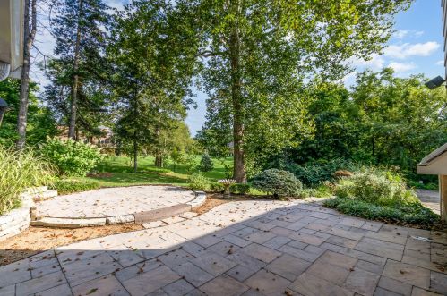 817 Rosewood Dr, Covington KY 41017-1385 exterior